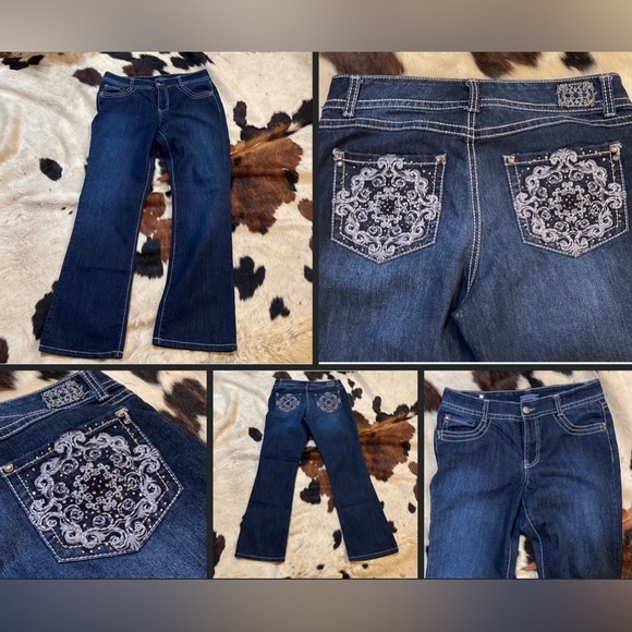 Bandolino Denim - Bandolino Jeweled Jeans Bandolino Jeans Bandolino Heavy Stitched Jeweled Jeans